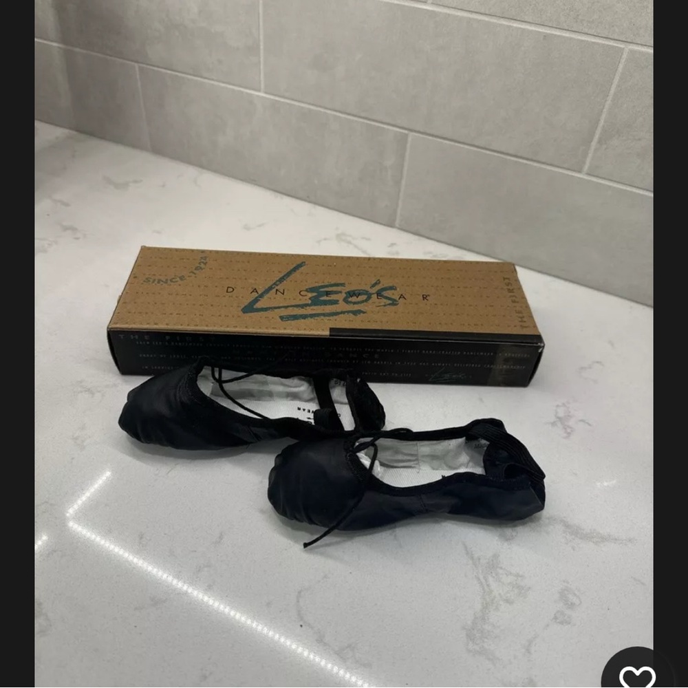 New LEO'S Protege Black Ballet Slippers Leather Full Sole GIRLS Size 11 W M